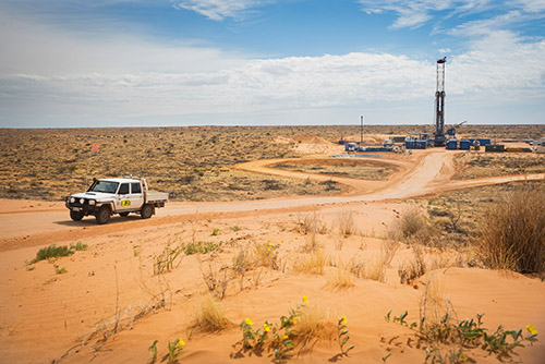 Oil well being drilled in the South Australian Cooper Basin